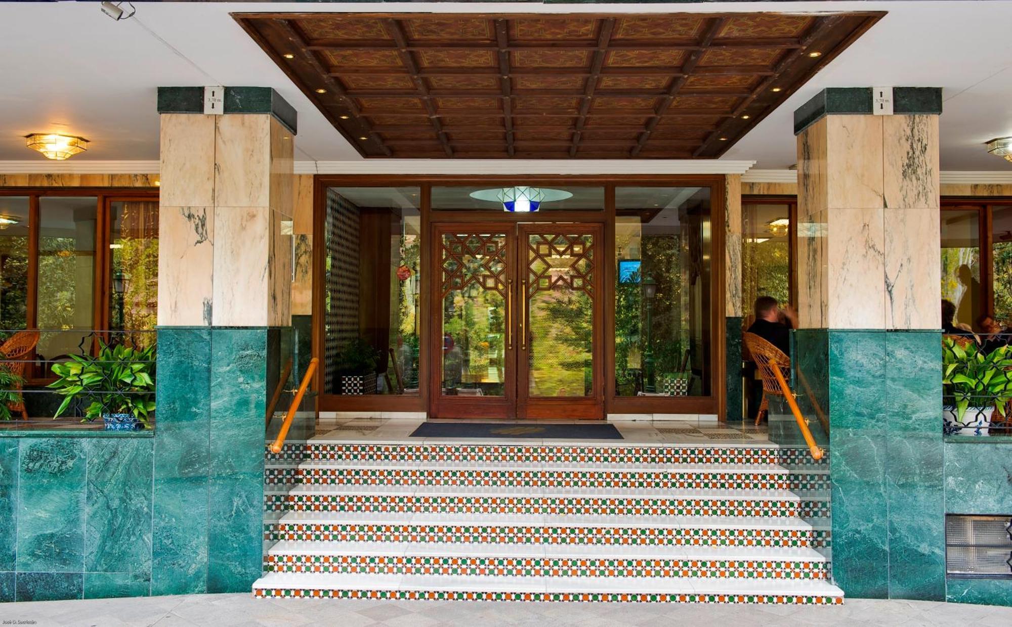 Готель Porcel Alixares Гранада Екстер'єр фото